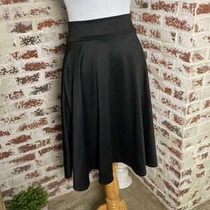Black midi skirt